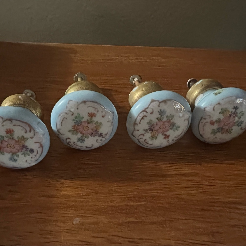 Vintage Hand Painted Victorian Porcelain Knobs - Picture 2 of 5